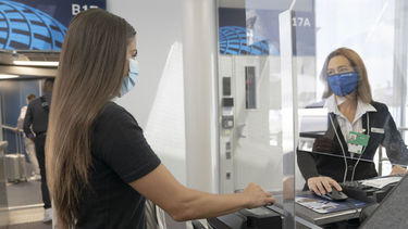 Contactless check-in at United Airlines